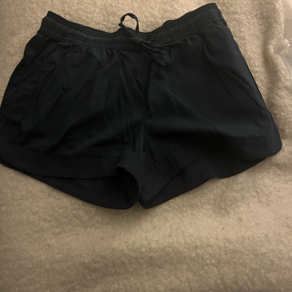 Brand new Vineyard vine short size xxs - Picture 2 of 4